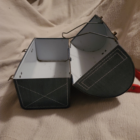 Vintage Denim Daisy Dog Metal Dome Lunchbox by Aladdin Ind Inc 1970s - Picture 3 of 7